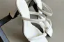 Шлепанцы женские кожаные белого цвета на каблуке Фото 10