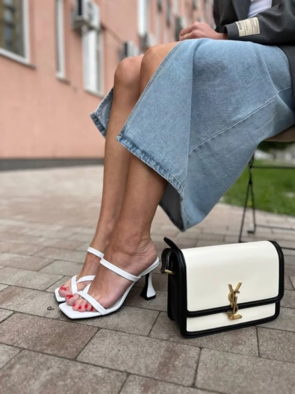 Шлепанцы женские кожаные белого цвета на каблуке фото 16 — интернет-магазин Tapok