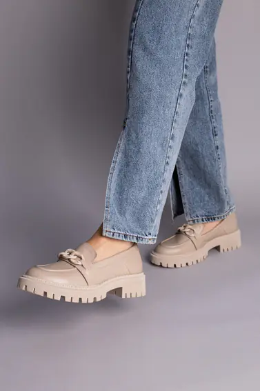 Туфли женские кожаные бежевого цвета фото 4 — интернет-магазин Tapok