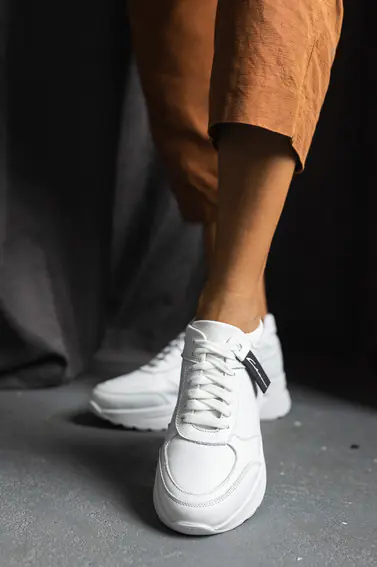 Жіночі кросівки шкіряні весна / осінь білі Yuves +1175 на бежевій підкладці фото 6 — інтернет-магазин Tapok
