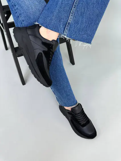 Кроссовки женские кожаные черные с вставками черной замши фото 8 — интернет-магазин Tapok