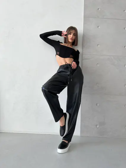 Слипоны женские кожаные черного цвета фото 5 — интернет-магазин Tapok