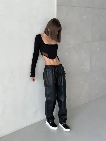 Слипоны женские кожаные черного цвета фото 6 — интернет-магазин Tapok