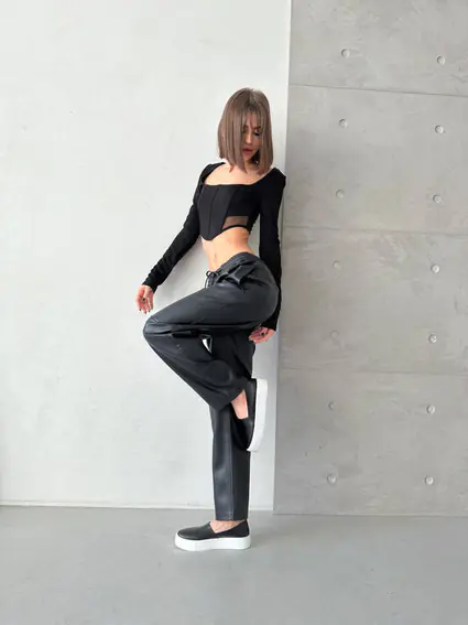 Слипоны женские кожаные черного цвета фото 11 — интернет-магазин Tapok