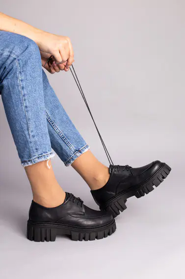 Туфлі жіночі шкіра флотар чорні на шнурівці фото 6 — інтернет-магазин Tapok