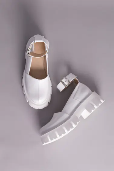 Туфлі жіночі шкіряні білі на масивній підошві фото 11 — інтернет-магазин Tapok