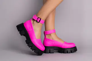 Туфлі жіночі шкіряні рожеві на масивній підошві