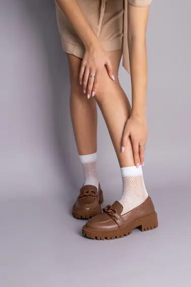 Туфлі жіночі шкіряні рудого кольору фото 2 — інтернет-магазин Tapok