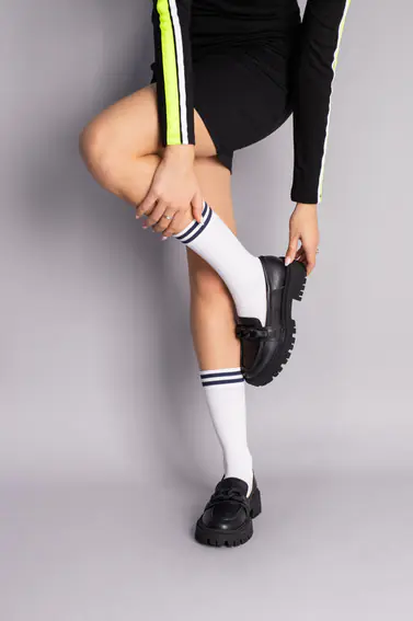 Туфлі жіночі шкіряні чорного кольору фото 2 — інтернет-магазин Tapok