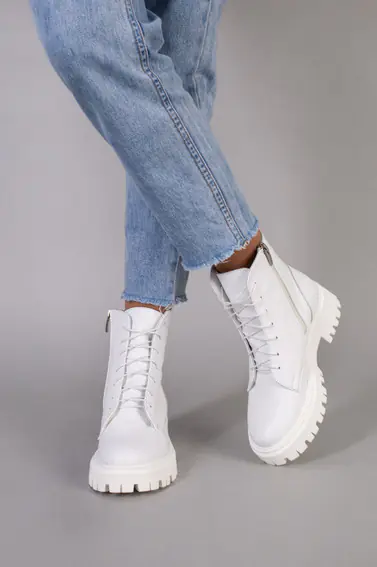 Ботинки женские кожаные белые на низком ходу фото 3 — интернет-магазин Tapok