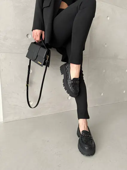 Лоферы женские кожаные стеганые черные фото 1 — интернет-магазин Tapok