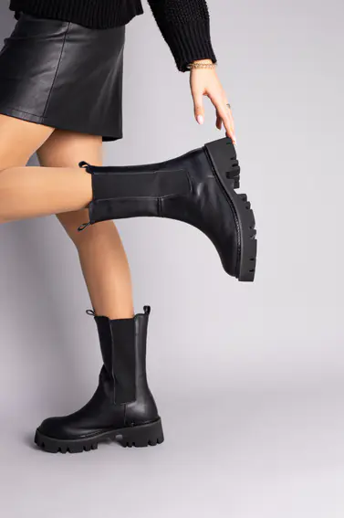 Ботинки челси женские кожаные черные демисезонные фото 6 — интернет-магазин Tapok