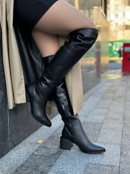 Ботфорты женские кожаные черные демисезонные фото 13 — интернет-магазин Tapok