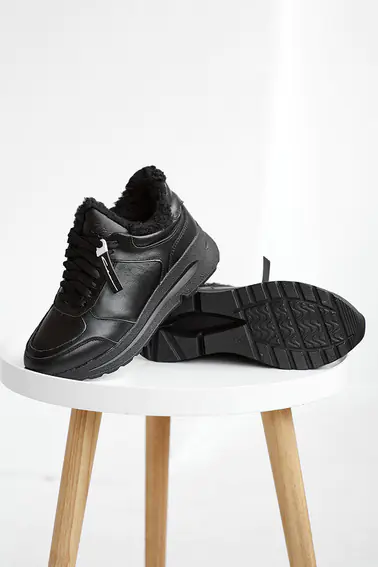 Жіночі кросівки шкіряні зимові чорні Yuves 91175 На хутрі фото 4 — інтернет-магазин Tapok