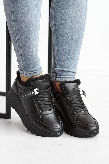 Женские кроссовки кожаные зимние черные Yuves 91175 На меху фото 9 — интернет-магазин Tapok