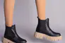 Ботинки женские кожаные черные с резинкой на бежевой подошве Фото 3
