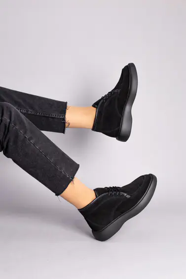 Ботинки женские замшевые черные зимние фото 7 — интернет-магазин Tapok