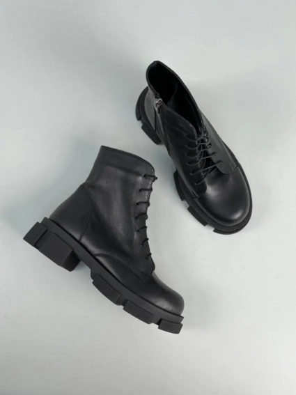 Ботинки женские кожаные черные на шнурках и с замком зимние фото 18 — интернет-магазин Tapok