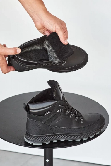 Мужские кроссовки кожаные зимние черные Nivas 006 на меху фото 4 — интернет-магазин Tapok