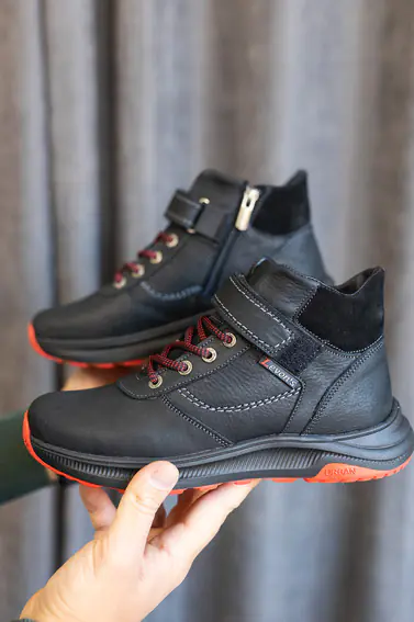Підліткові черевики шкіряні зимові чорні Levons Л-54 на хутрі фото 2 — інтернет-магазин Tapok