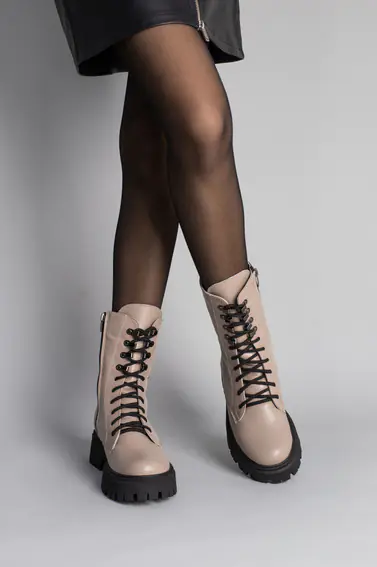 Ботинки женские кожаные цвета латте зимние фото 4 — интернет-магазин Tapok