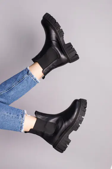 Ботинки женские кожаные черные с резинкой зимние фото 7 — интернет-магазин Tapok
