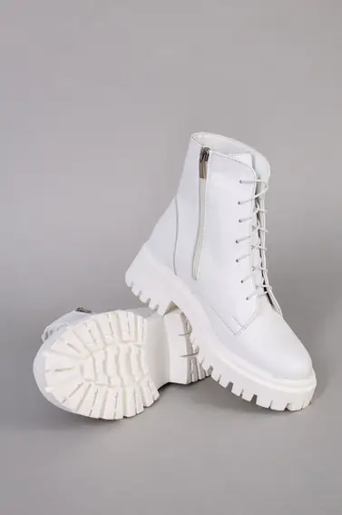 Ботинки женские кожаные белые на низком ходу зимние фото 10 — интернет-магазин Tapok