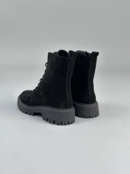 Ботинки женские замшевые черные зимние фото 23 — интернет-магазин Tapok