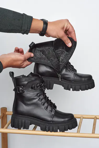 Женские ботинки кожаные зимние черные Vlamax Б 67 на меху фото 11 — интернет-магазин Tapok