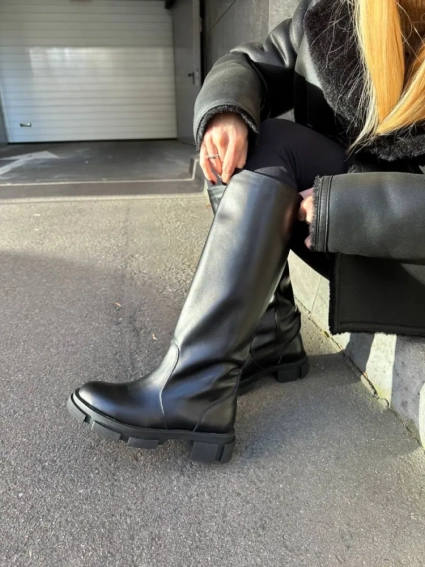 Сапоги женские кожаные черного цвета зимние фото 13 — интернет-магазин Tapok