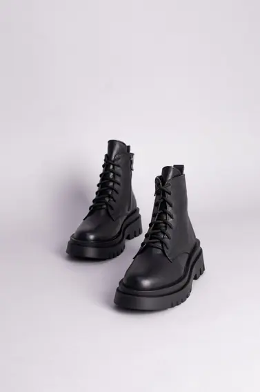 Ботинки женские кожаные черного цвета на меху фото 9 — интернет-магазин Tapok