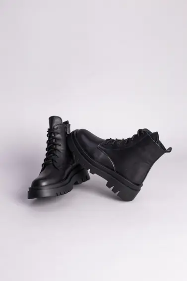 Ботинки женские кожаные черного цвета на меху фото 11 — интернет-магазин Tapok