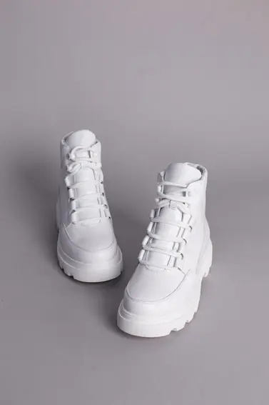 Ботинки женские кожаные белые зимние фото 10 — интернет-магазин Tapok