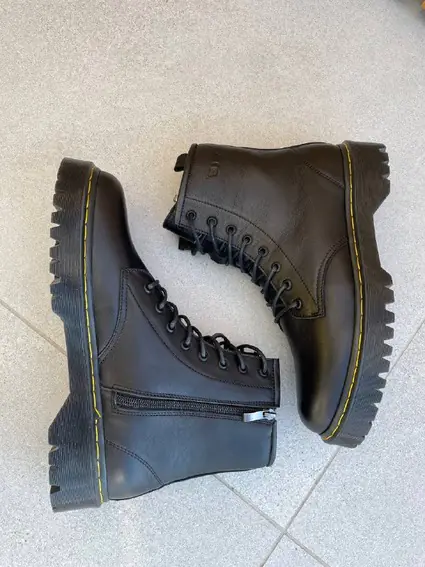 Ботинки мужские кожаные черного цвета с желтой строчкой зимние фото 20 — интернет-магазин Tapok