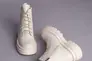 Ботинки женские кожаные молочного цвета на байке Фото 9