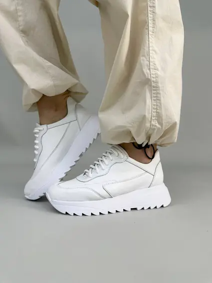 Кроссовки женские кожаные белого цвета фото 1 — интернет-магазин Tapok