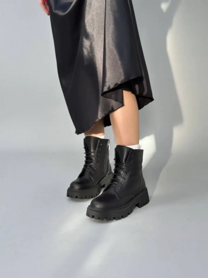 Черевики жіночі шкіряні чорні на чорній підошві демісезонні низький хід фото 12 — інтернет-магазин Tapok