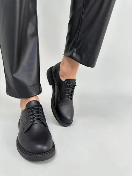 Туфли женские кожаные черные на шнурках низкий ход фото 2 — интернет-магазин Tapok