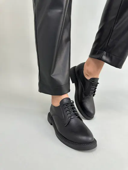 Туфли женские кожаные черные на шнурках низкий ход фото 3 — интернет-магазин Tapok