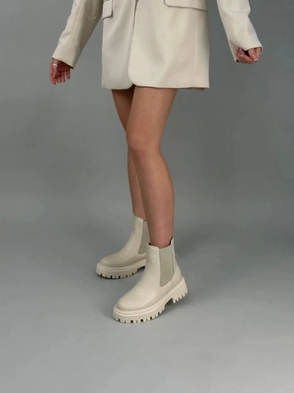 Челси женские кожаные молочного цвета демисезонные фото 13 — интернет-магазин Tapok