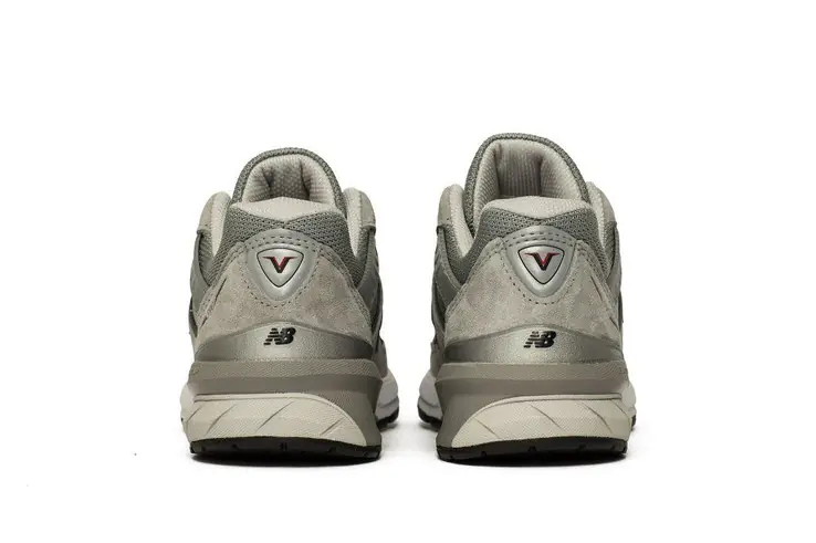 Кросівки чоловічі New Balance 990V5 Grey (M990GL5) фото 3 — інтернет-магазин Tapok