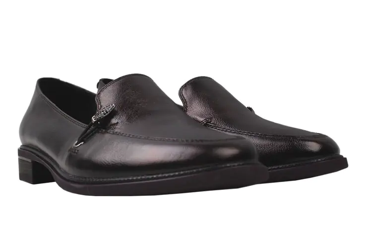 Туфлі на низькому ходу жіночі Polann натуральна шкіра колір Чорний 124-20DTC фото 1 — інтернет-магазин Tapok