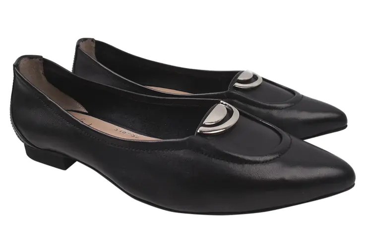 Туфли на низком ходу женские Aquamarin натуральная кожа цвет Черный 1798-20DTC фото 1 — интернет-магазин Tapok