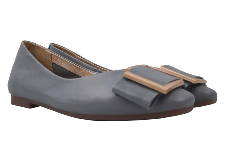 Туфли на низком ходу женские Berkonty натуральная кожа цвет Серый 215-20DTC фото 1 — интернет-магазин Tapok