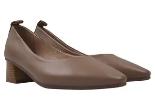 Туфли на каблуке женские Berkonty натуральная кожа цвет Бежевый 214-20DTC