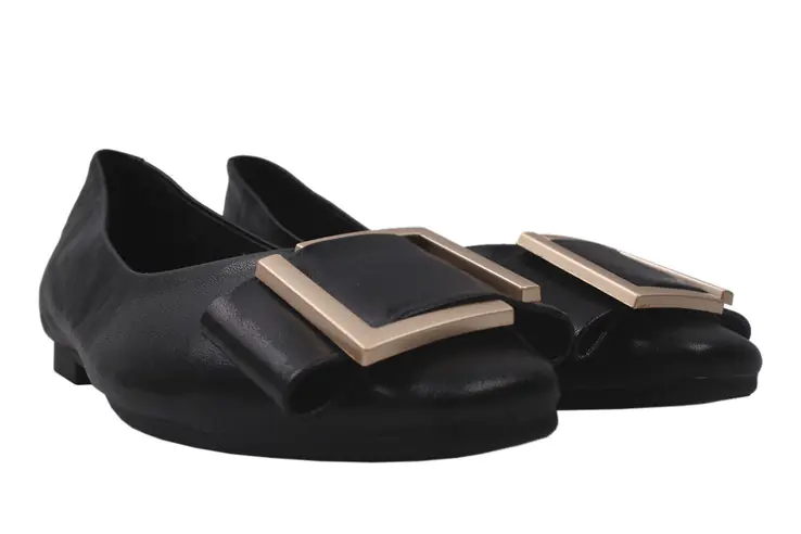 Туфлі на низькому ходу жіночі Berkonty натуральна шкіра колір Чорний 244-20DTB фото 1 — інтернет-магазин Tapok