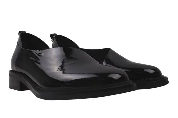 Туфли на низком ходу женские Reuchll Лаковая натуральная кожа цвет Черный 58-20DTC фото 1 — интернет-магазин Tapok