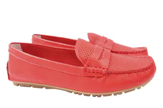 Туфлі жіночі з натуральної шкіри на низькому ходу Червоні Arees 84-21DTM