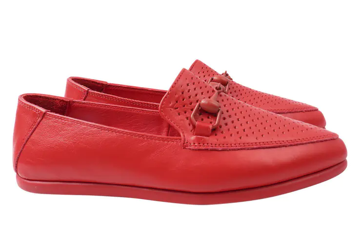 Туфлі жіночі з натуральної шкіри на низькому ходу колір Червоний Gossi 67-21DTC фото 1 — інтернет-магазин Tapok