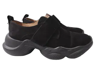 Кросівки жіночі з натуральної замші на низькому ходу колір Чорний Vadrus 324-21DTC